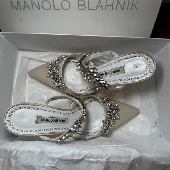 MANOLO BLAHNIK LURUM WHITE SATIN SIZE 38 - Picture 5 of 9
